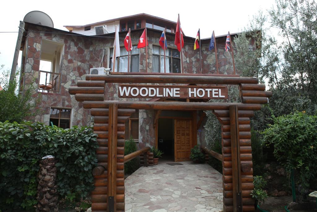 Woodline Hotel Гьонюк Екстериор снимка