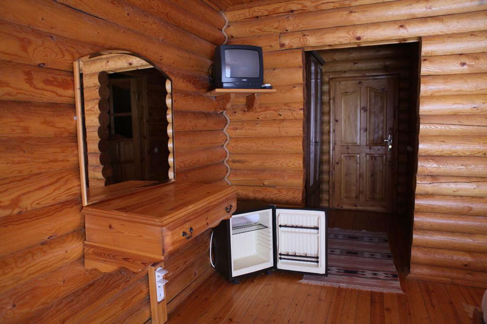 Woodline Hotel Гьонюк Екстериор снимка